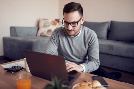 Working from Home: 10 Tips for Success photo