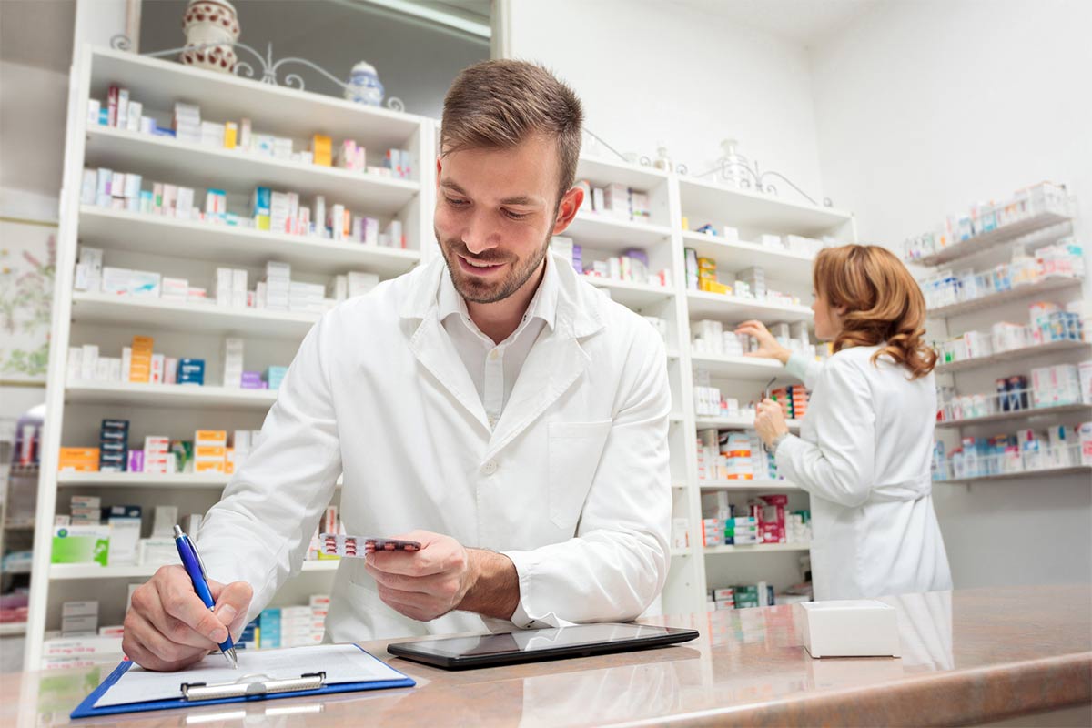 10 Top Pharmacy Careers in 2023